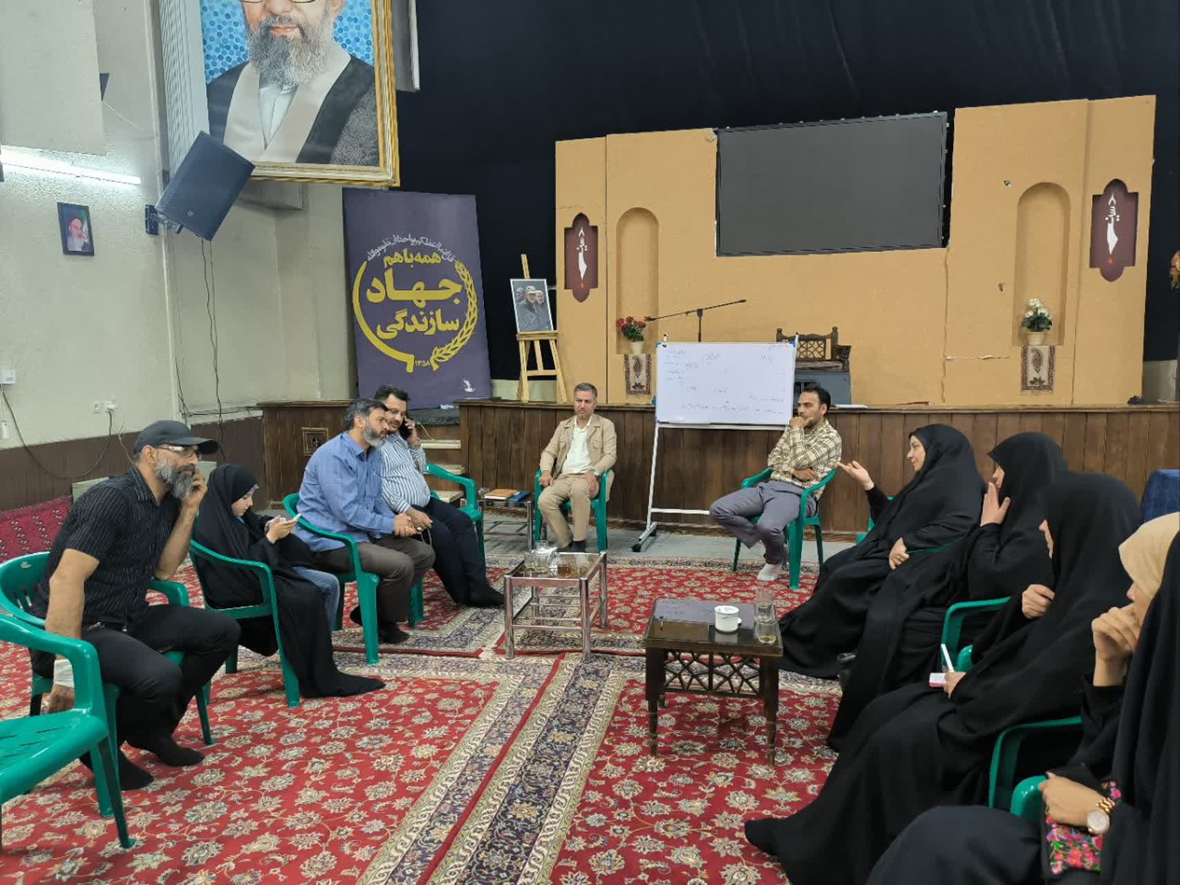 برگزاری جلسه داخلی اعضای شبکه خادمیاران شهدا مشهد مقدس